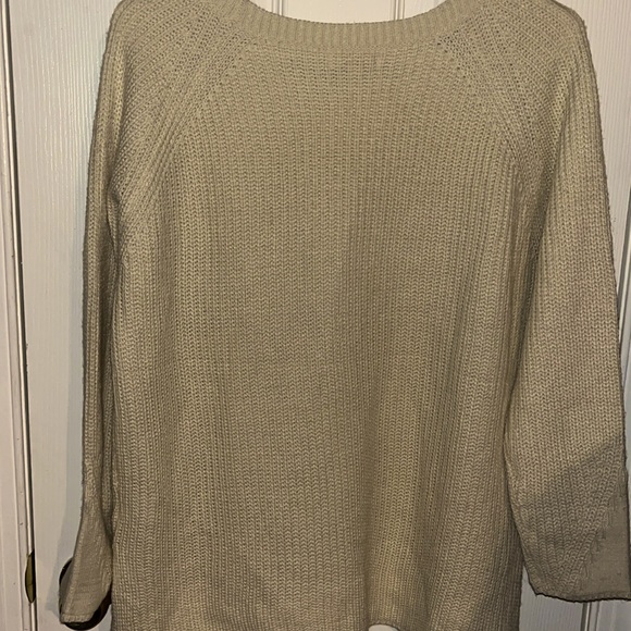 Size M/L MIRACLE BNWTs attached Cream Chunky Cable Knit Sweater - Picture 3 of 4